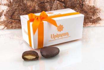 Chocolate coated dried apricot with marzipan, 250 g